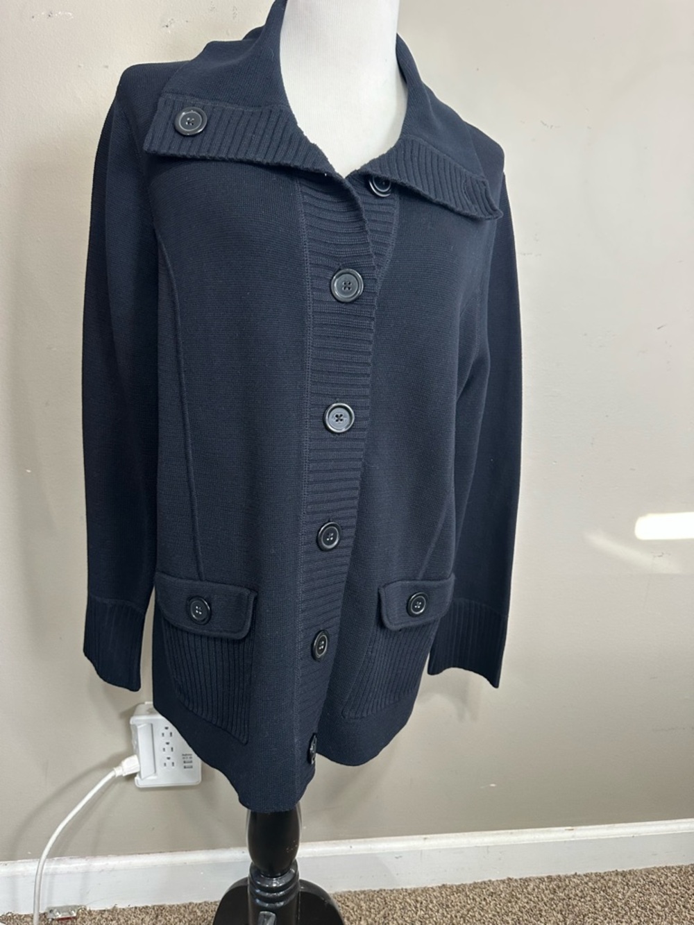 Classic Button-Front Knit‎ Cardigan in Navy